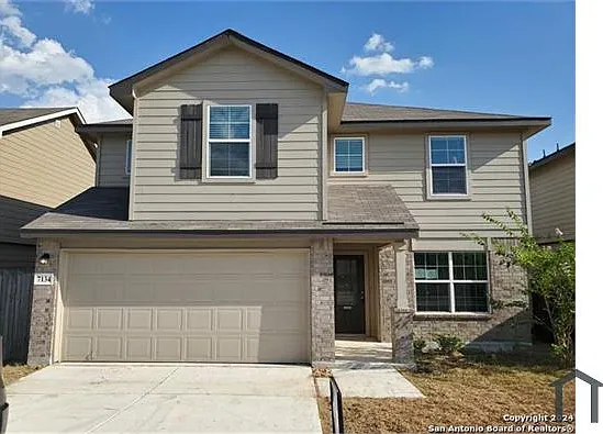 5 bed, 2536 sqft, $2,625 — Photo 2