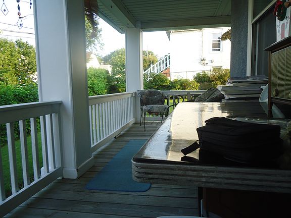 3rd image of 7 Alvin St
