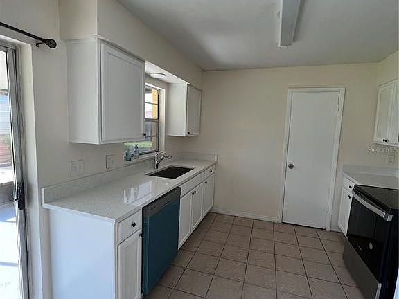 5th image of 98 Hollyhock Cir