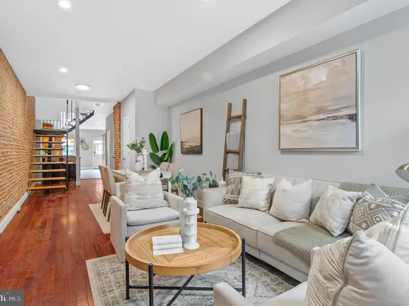 3043 Elliott St, Baltimore, MD 21224