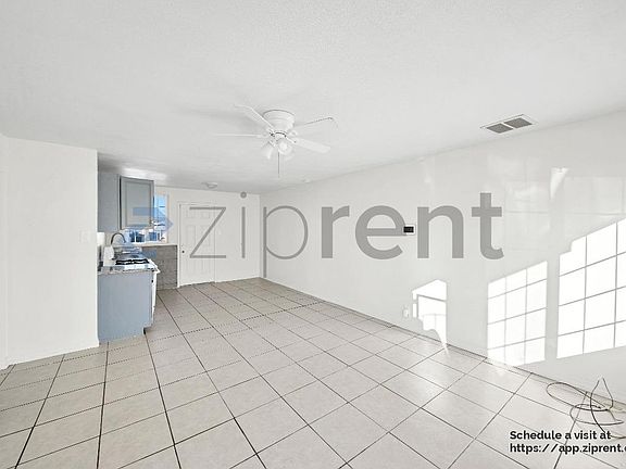 3rd image of 301 Maxine Ave