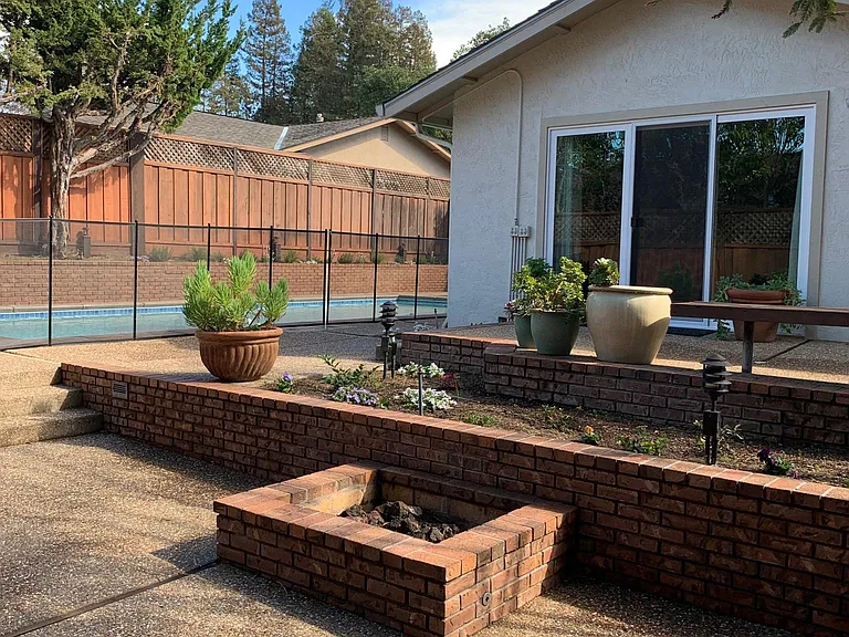1819 Yolanda Cir — Photo 40