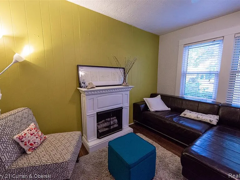 523 E Farnum Ave — Photo 25