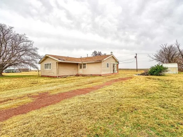 503 E 9th St, Olustee, OK 73560