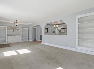 4 Nelson St, Nashua, NH 03063