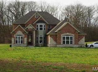 111 Lake Forest Dr, Troy, MO 63379