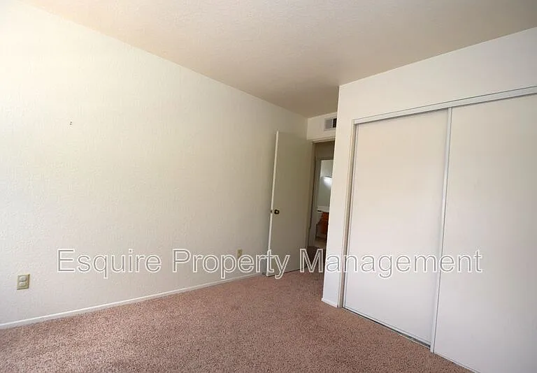 5148 Via Calderon — Photo 9