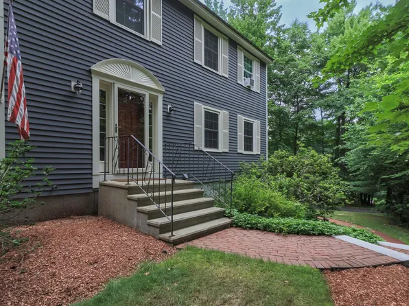 15 Hillside Drive, Brookline, NH 03033