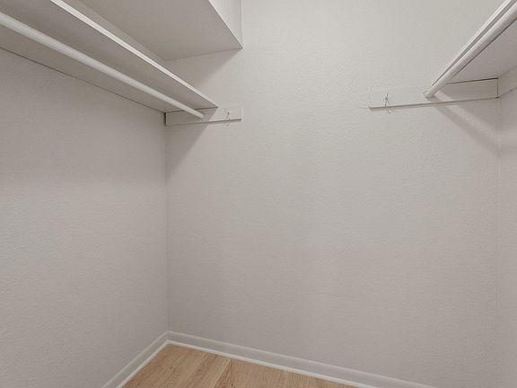 3rd image of 2445 Fairfield Ave #209