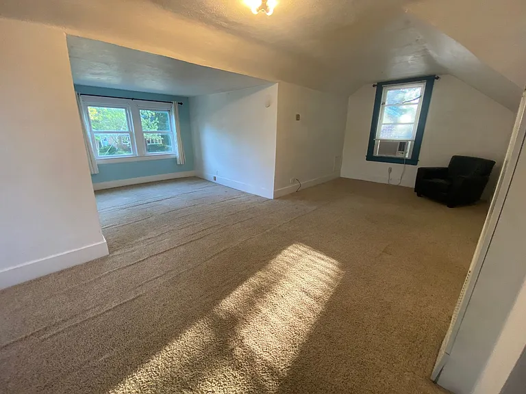 620 E Delmar St — Photo 8