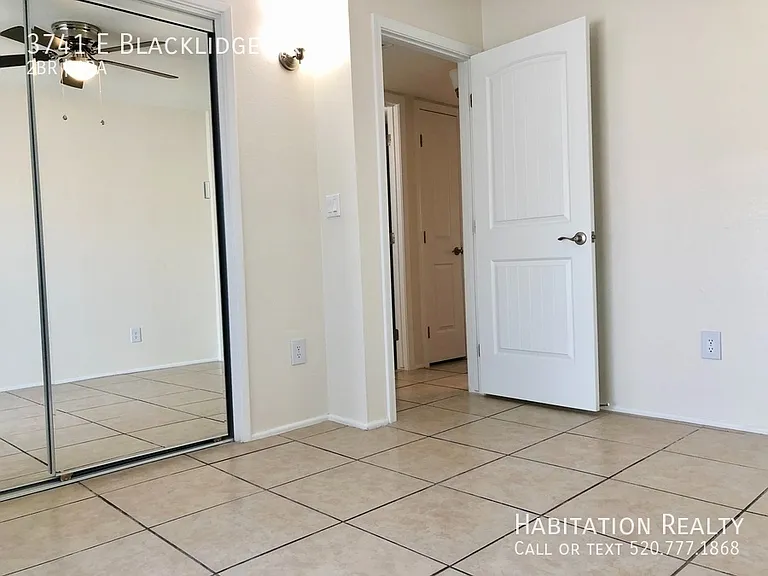 3741 E Blacklidge Dr — Photo 7