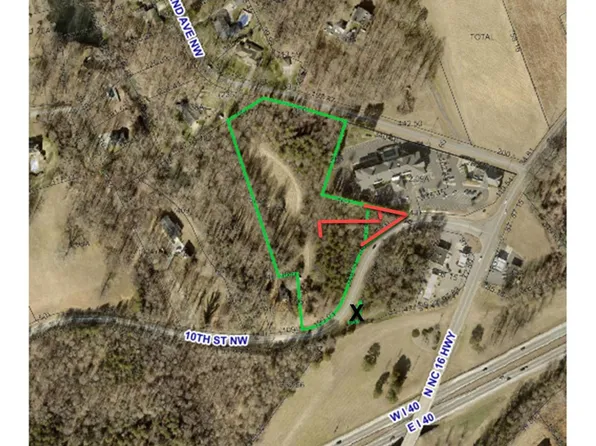 120 10th St NW, Conover, NC 28613