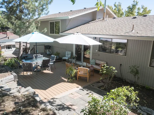 635 Chestnut St, Ashland, OR 97520