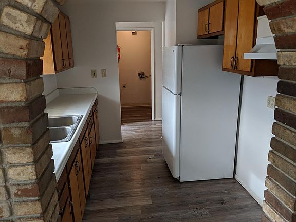 4th image of 6508 Roselawn Ave