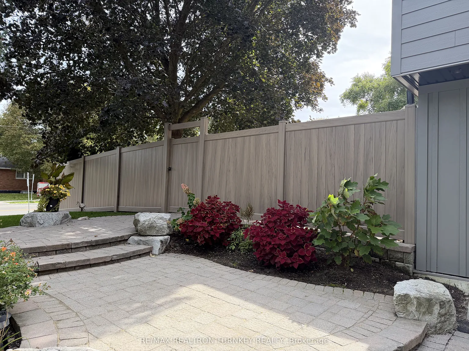 2 bed, $2,100 — Photo 3