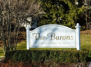 1 Dexter Dr N, Basking Ridge, NJ 07920