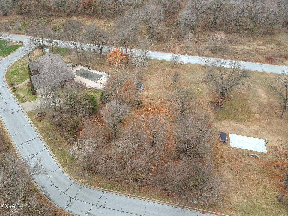 2nd image of Newport Cir