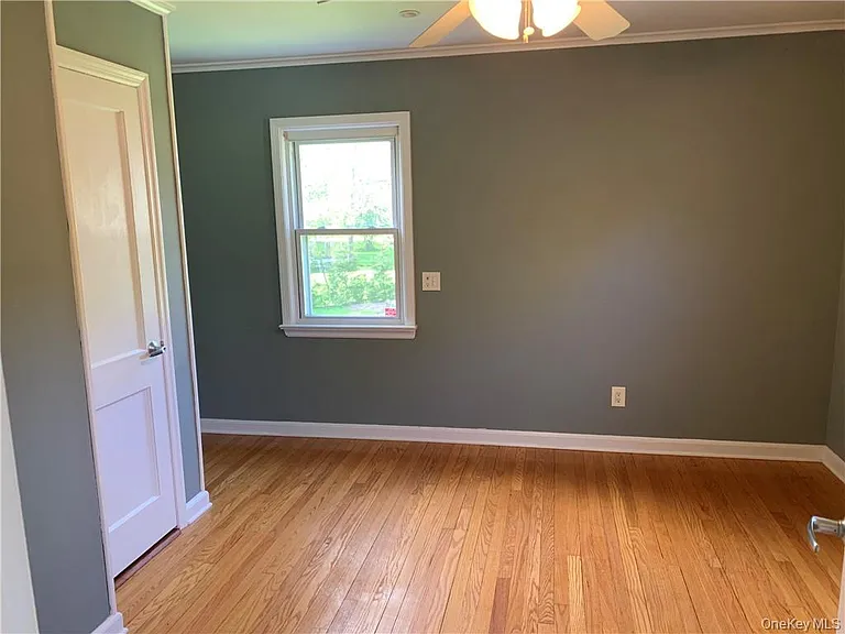 10 W Clarkstown Rd — Photo 13