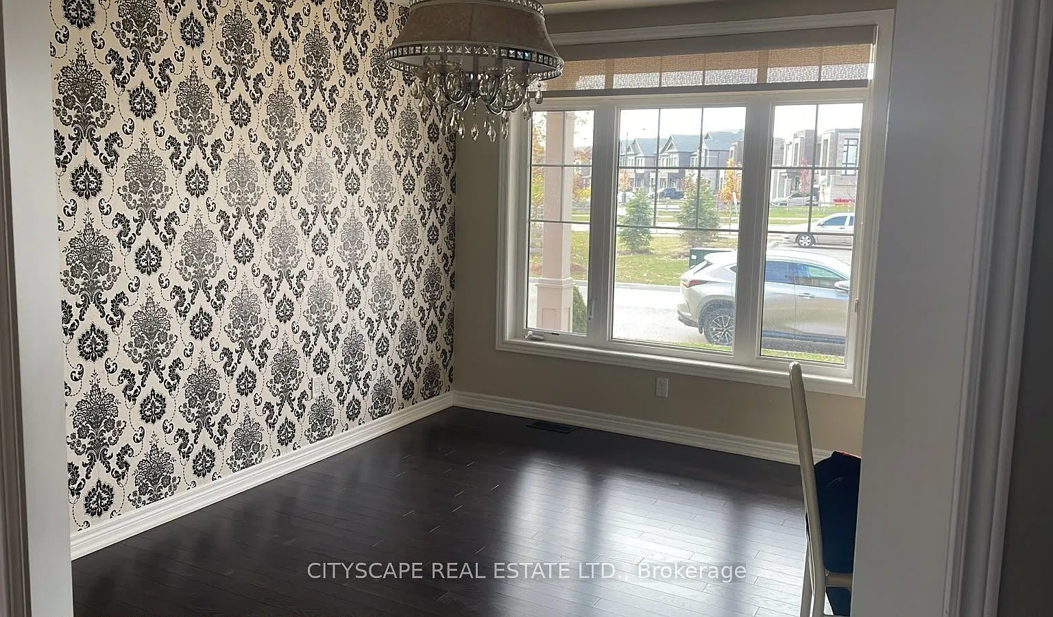 3 bed, $3,900 — Photo 2