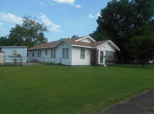 614 N 5th St, Paris, AR 72855