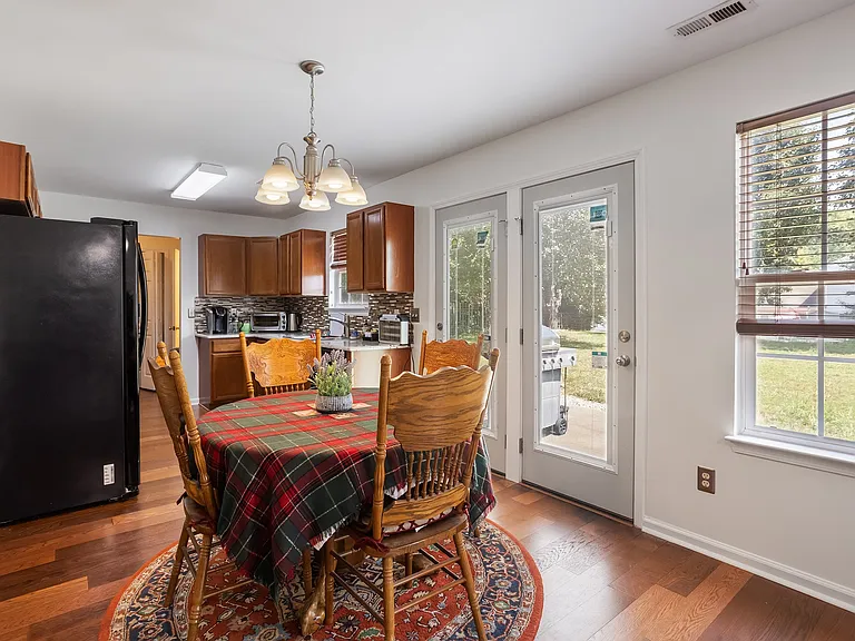 4118 Springfield Creek Dr — Photo 4
