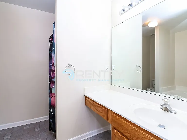 18478 Streamline Ct — Photo 10