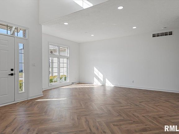 3rd image of 4113 Gaskell Dr