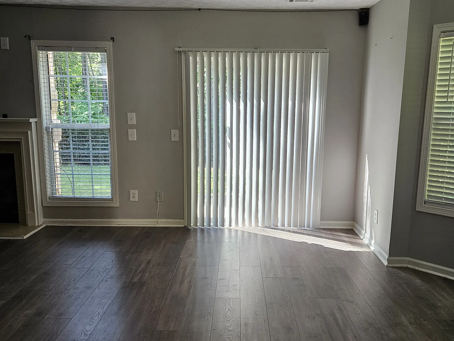 3 bed, 1629 sqft, $2,500 — Photo 2