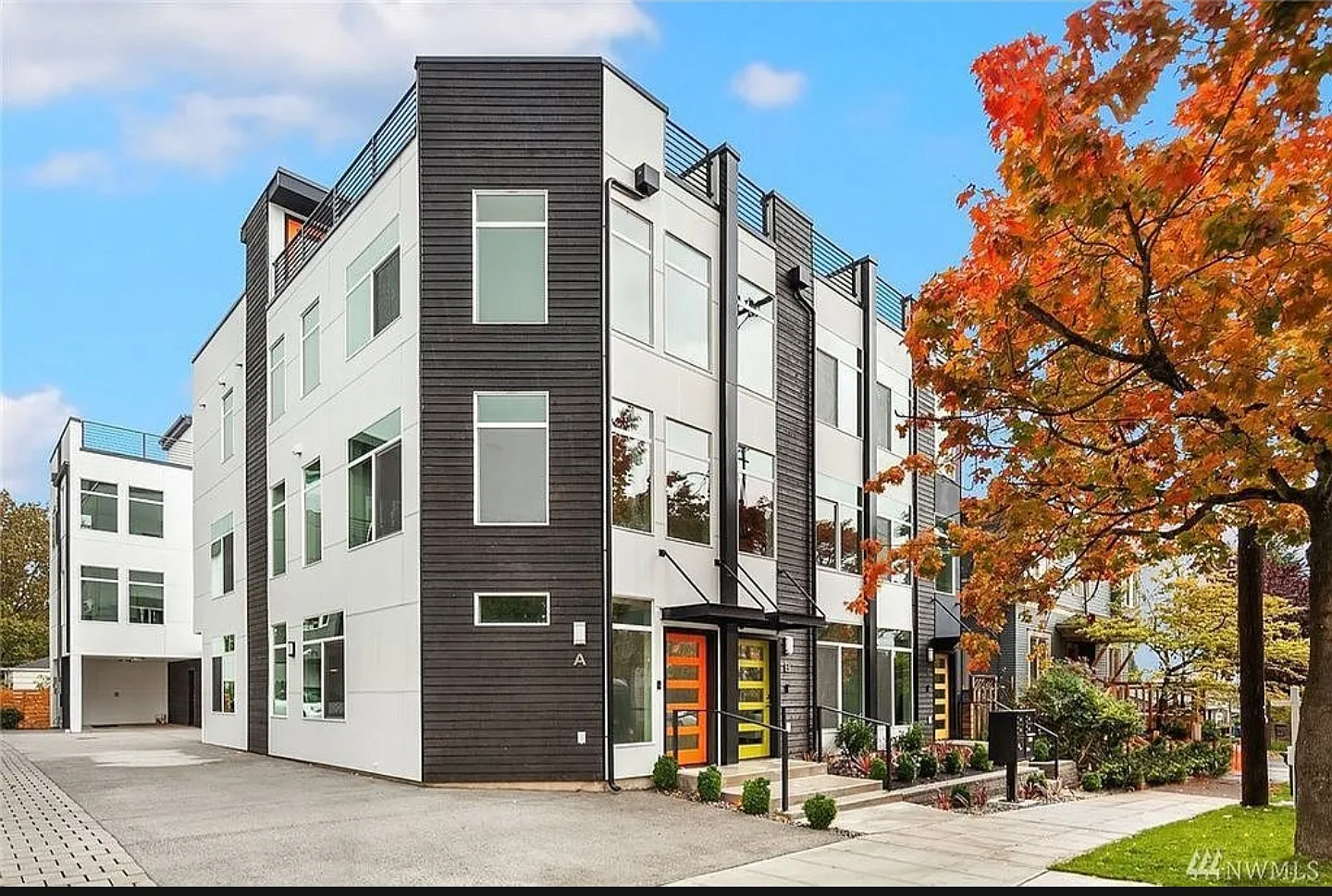 2 bed, 2.5 bath, 1494 sqft, $3,850 — Photo 3