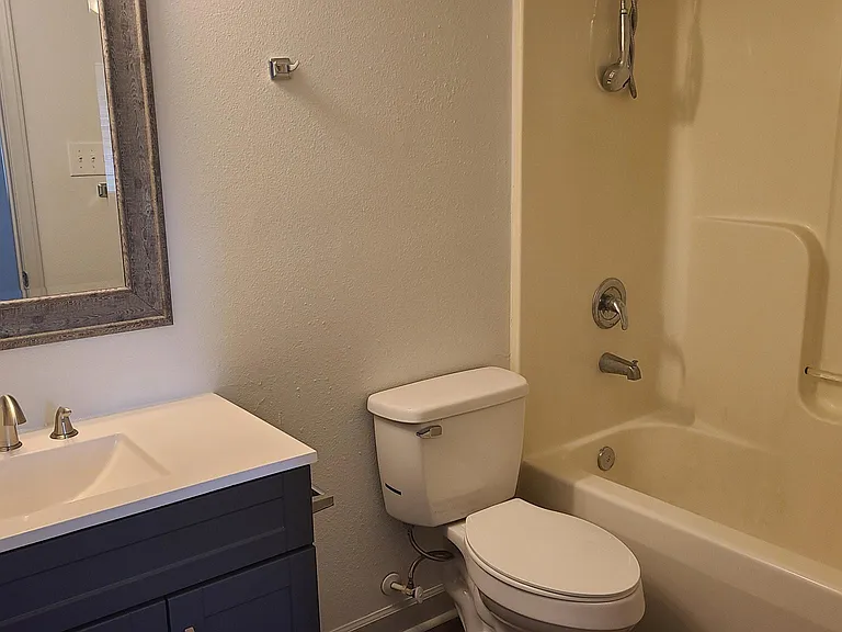 131 John Carl Dr — Photo 9