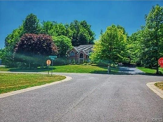 2nd image of 5112 Waterford Wood Way
