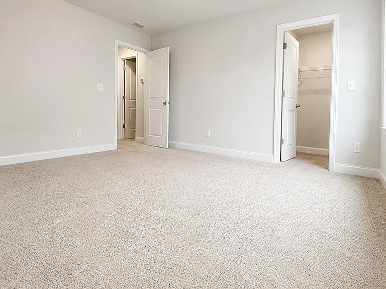 820 Alma Square Dr — Photo 23