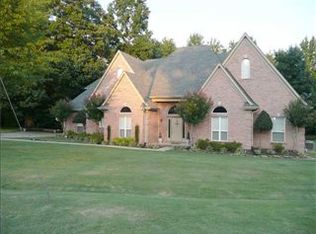 210 Woodwind Cv, Eads, TN 38028