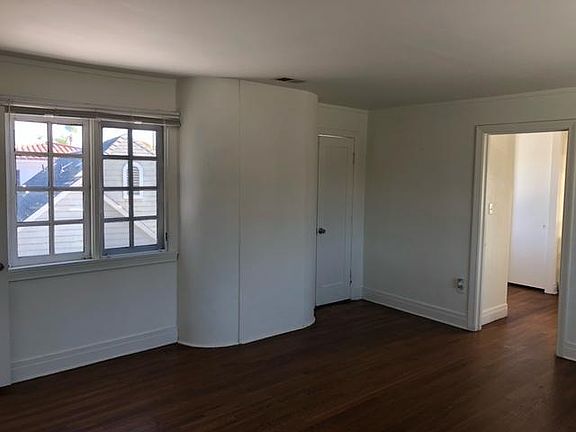 3rd image of 2614 San Marcos Ave