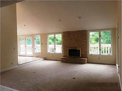 4th image of 1389 Sunmeadow Ln