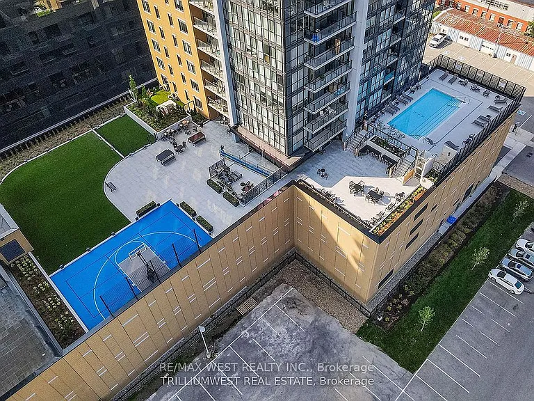 108 Garment St — Photo 17