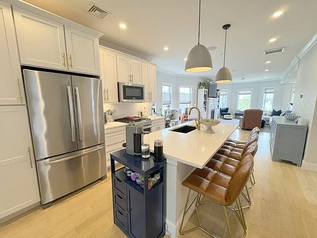 22 Roseclair St #3 — Photo 10