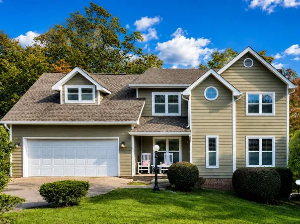 8014 Woodstone Dr, Hixson, TN 37343