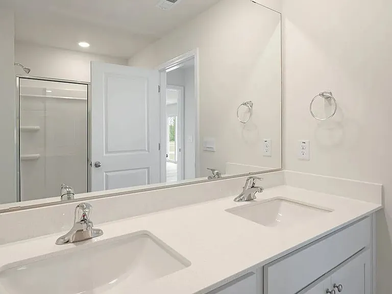 216 Olive Br — Photo 24
