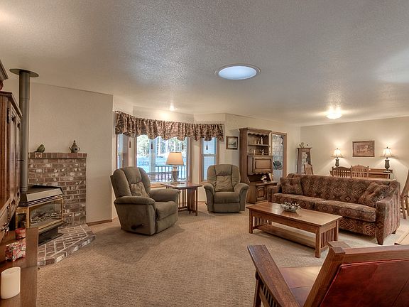 5th image of 3747 Indian Summer Ct SE