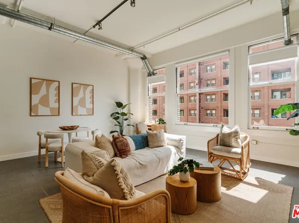 939 S Broadway #404, Los Angeles, CA 90015