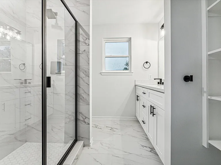 978 Marjorie St #1 — Photo 10