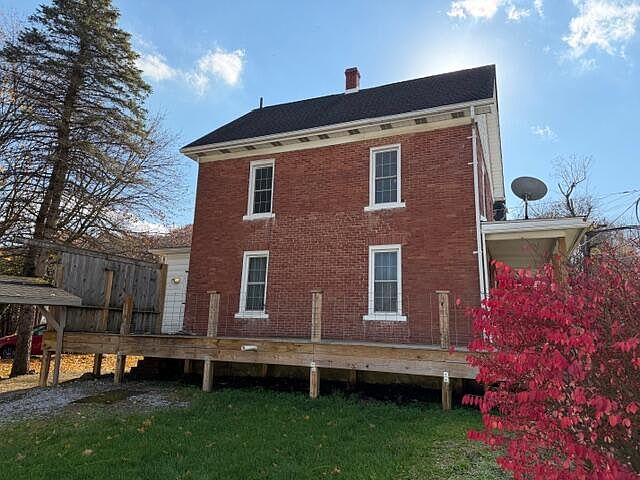 Listing photo 3