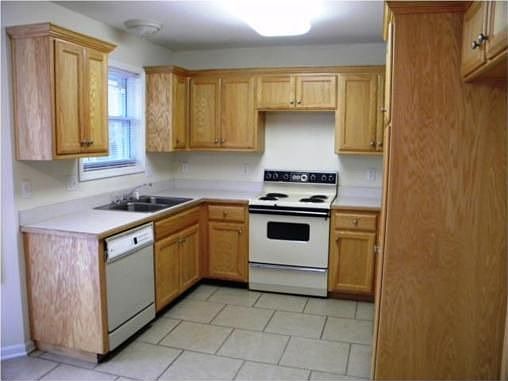 4th image of 609 N 12th St