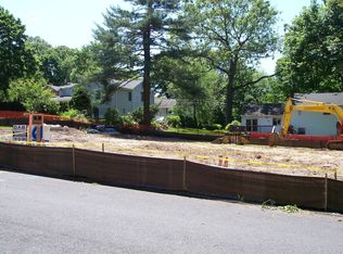 61 Glenwood Ave, Demarest, NJ 07627