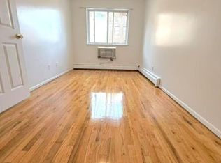 7114 163rd St, Fresh Meadows, NY 11365