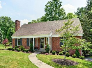 415 Gaywood Cir, Pittsburgh, PA 15241