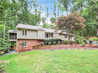39 Honeysuckle Woods, Lake Wylie, SC 29710