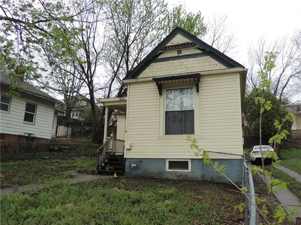 1508 S 26th St, Saint Joseph, MO 64507