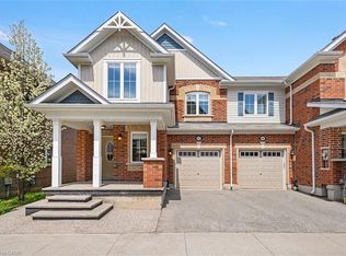22 Spring Creek Dr #43, Waterdown, ON L0R 2H8